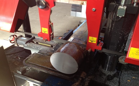 源城卧式带锯床加工时出现明显振荡如何排查？